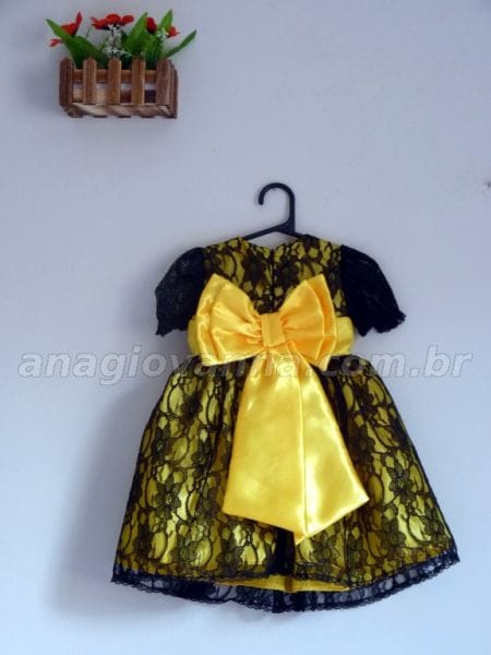 Vestido Infantil para festa de Renda Amarelo e Preto