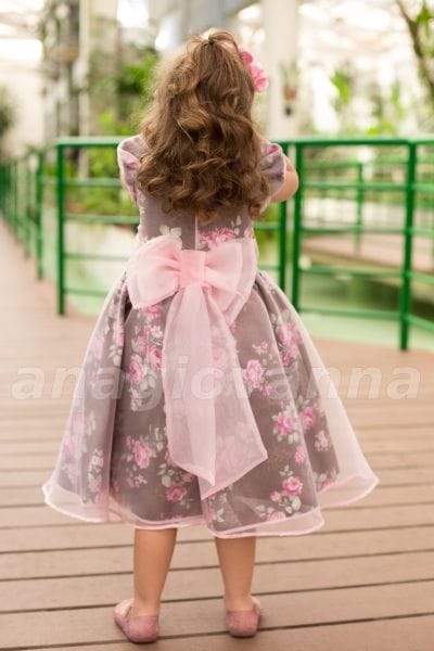 Vestido infantil de organza estampado