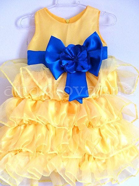 Vestido para festa infantil dos Minions