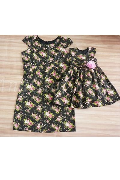 Vestidos Tal Me Tal Filha Floral Preto