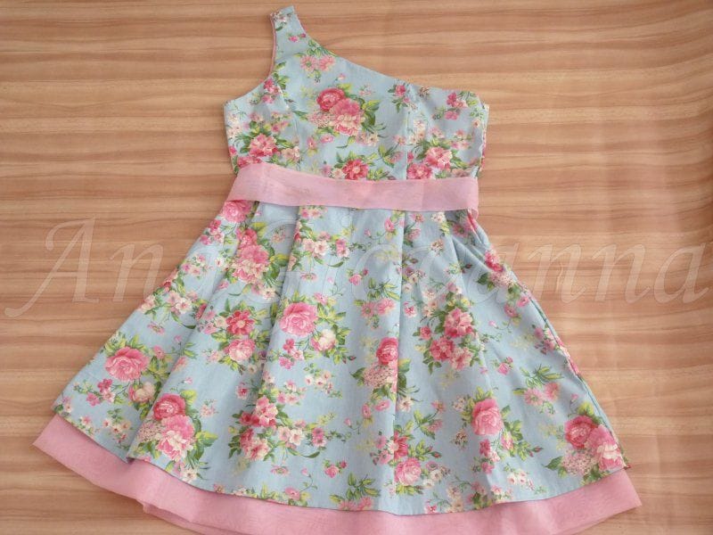 Vestido Adulto Floral Azul e Rosa