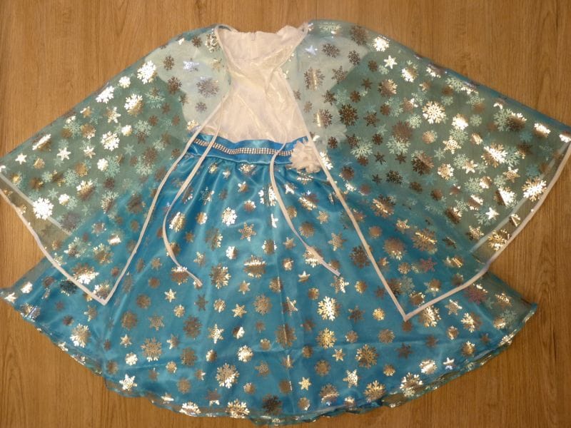 Vestido da Elsa com Capa