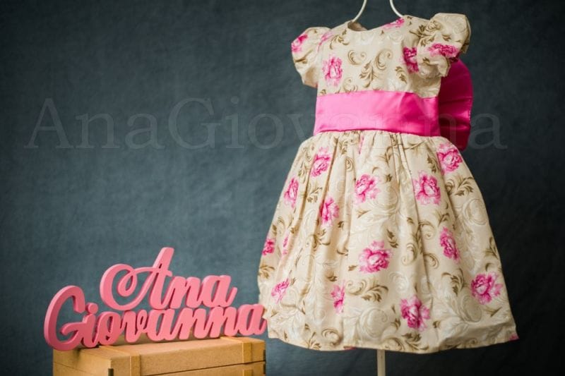 Vestido para Festa Infantil Floral Princesa