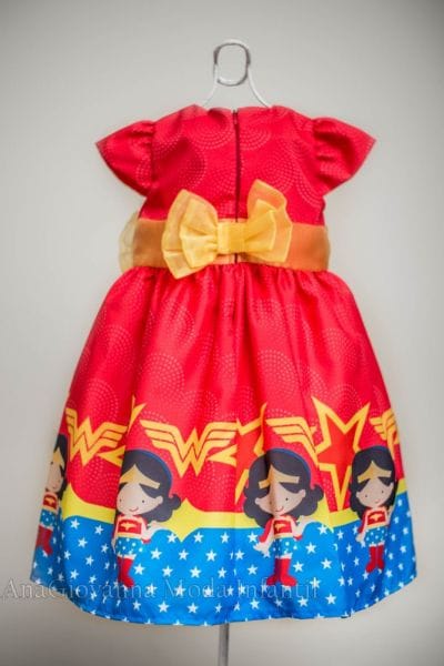 Vestido da Mulher Maravilha infantil para festa