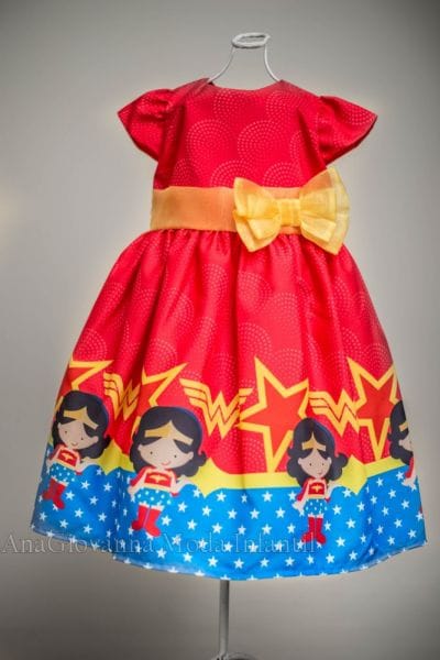 Vestido da Mulher Maravilha infantil para festa