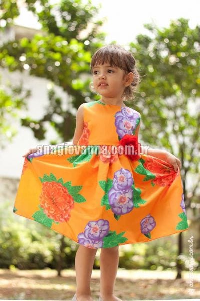 Vestido para Festa Infantil estampado floral