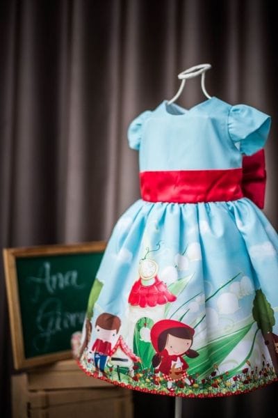 Vestido Infantil Chapeuzinho Vermelho + Capa De Cetim