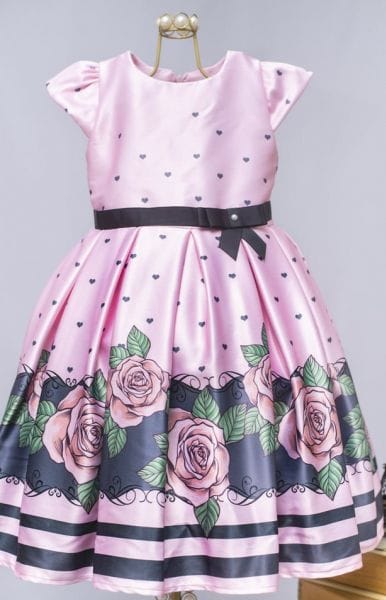 Vestido rosa de festa infantil