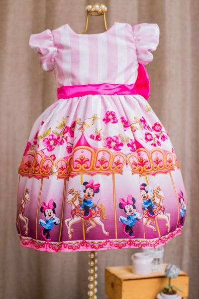 Vestido da Minnie Rosa Carrossel