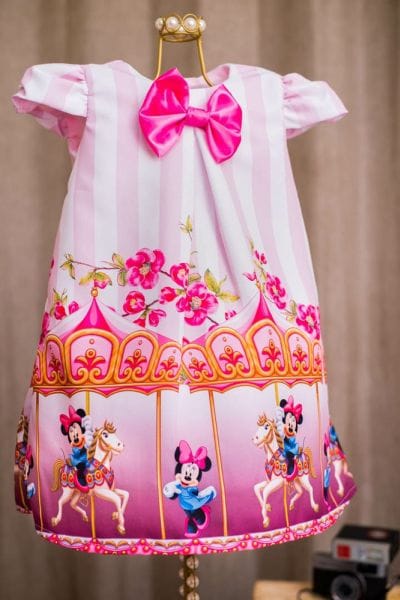 Vestido Minnie Rosa Carrossel Trapzio