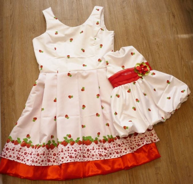 Vestidos Me e Filha Moranguinho